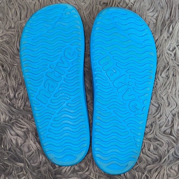 native women’s sandals Size 10 - Picture 3 of 4